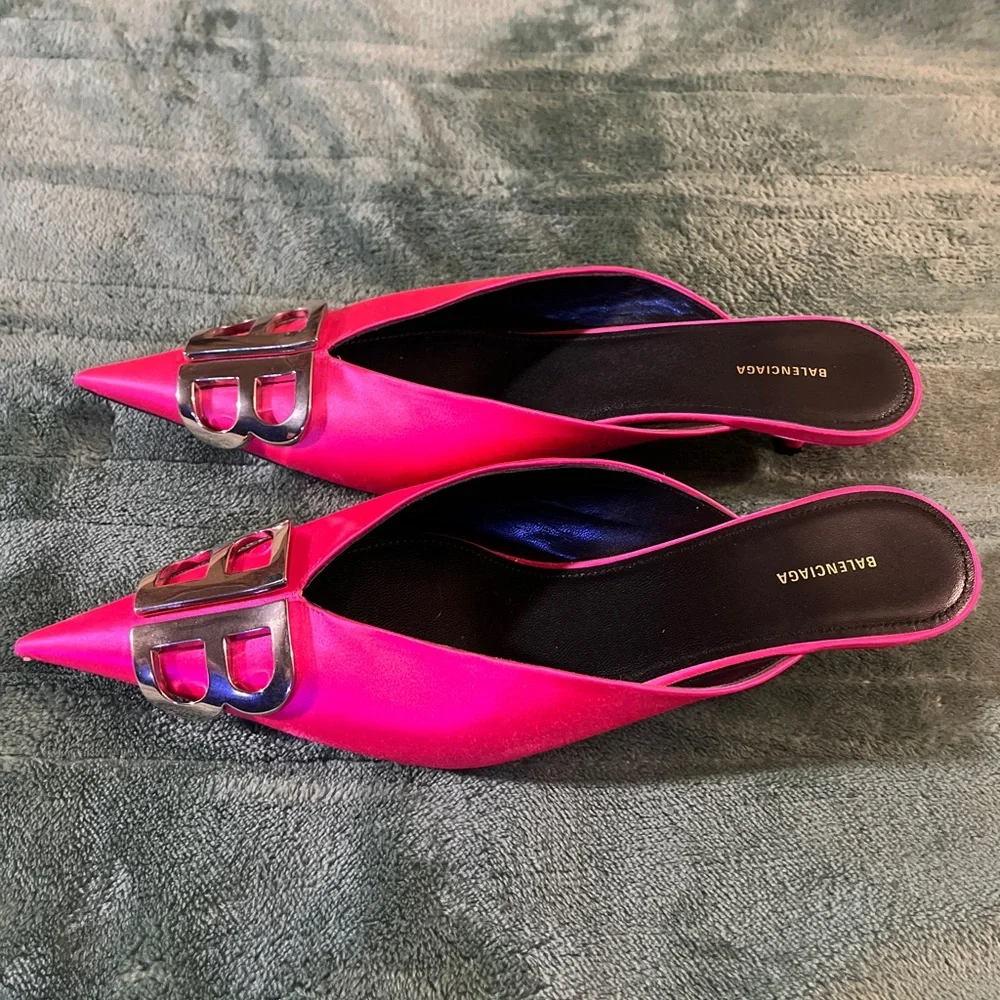 Balenciaga pink BB pump heels - Picture 2 of 7
